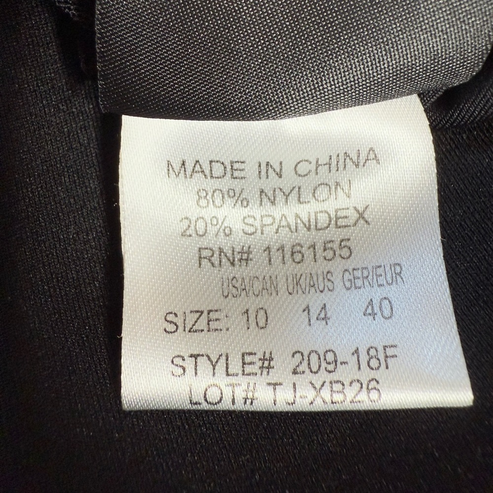 SHORE SHAPES Black and Cream One Piece Swim Dress Animal Print Size 10 - Picture 5 of 6